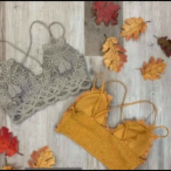 Wishlist Other - SOLD❗️Wishlist Lace Bralette (Gold Color)